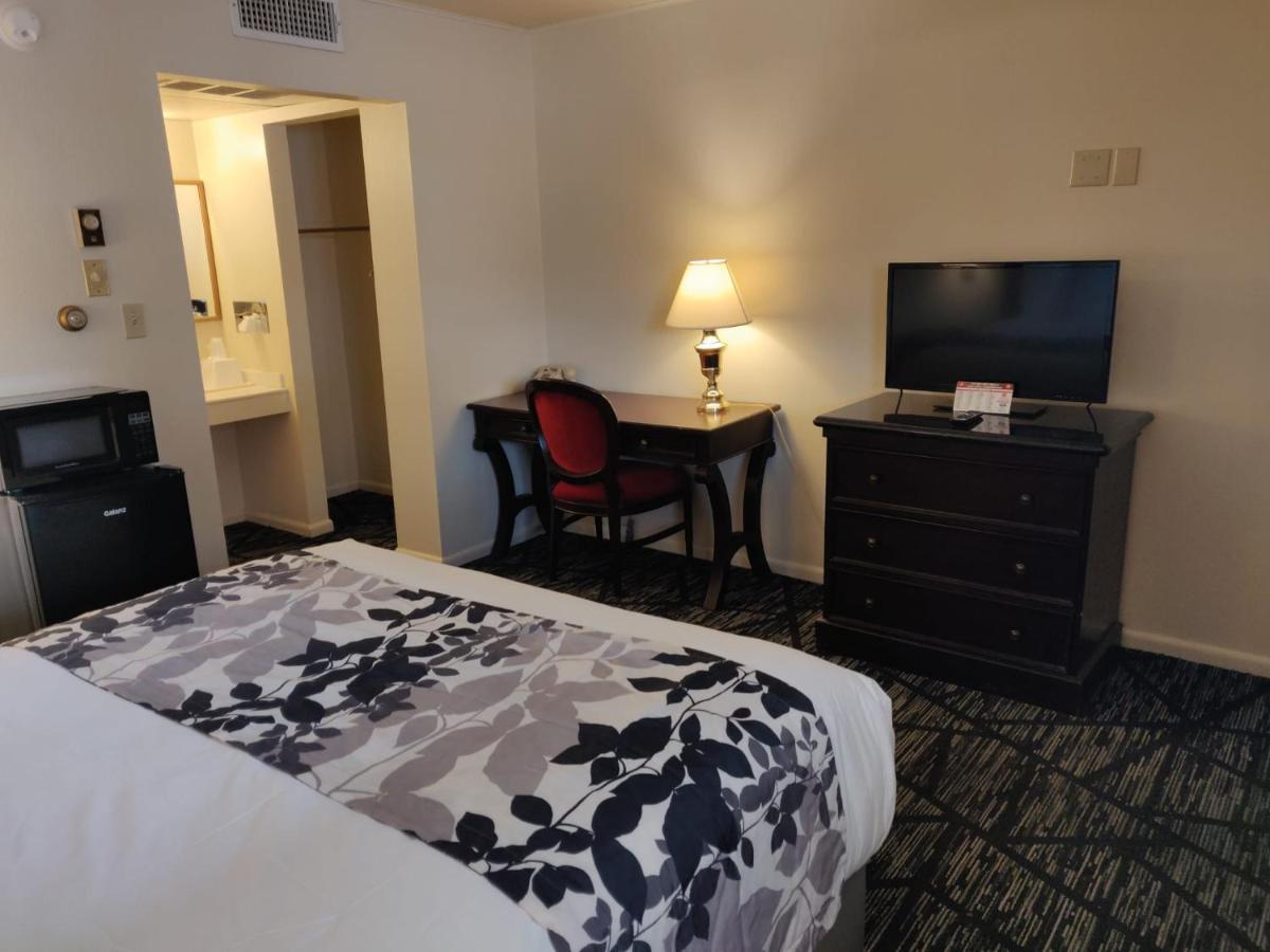 Skyline Motor Inn Cody Dış mekan fotoğraf