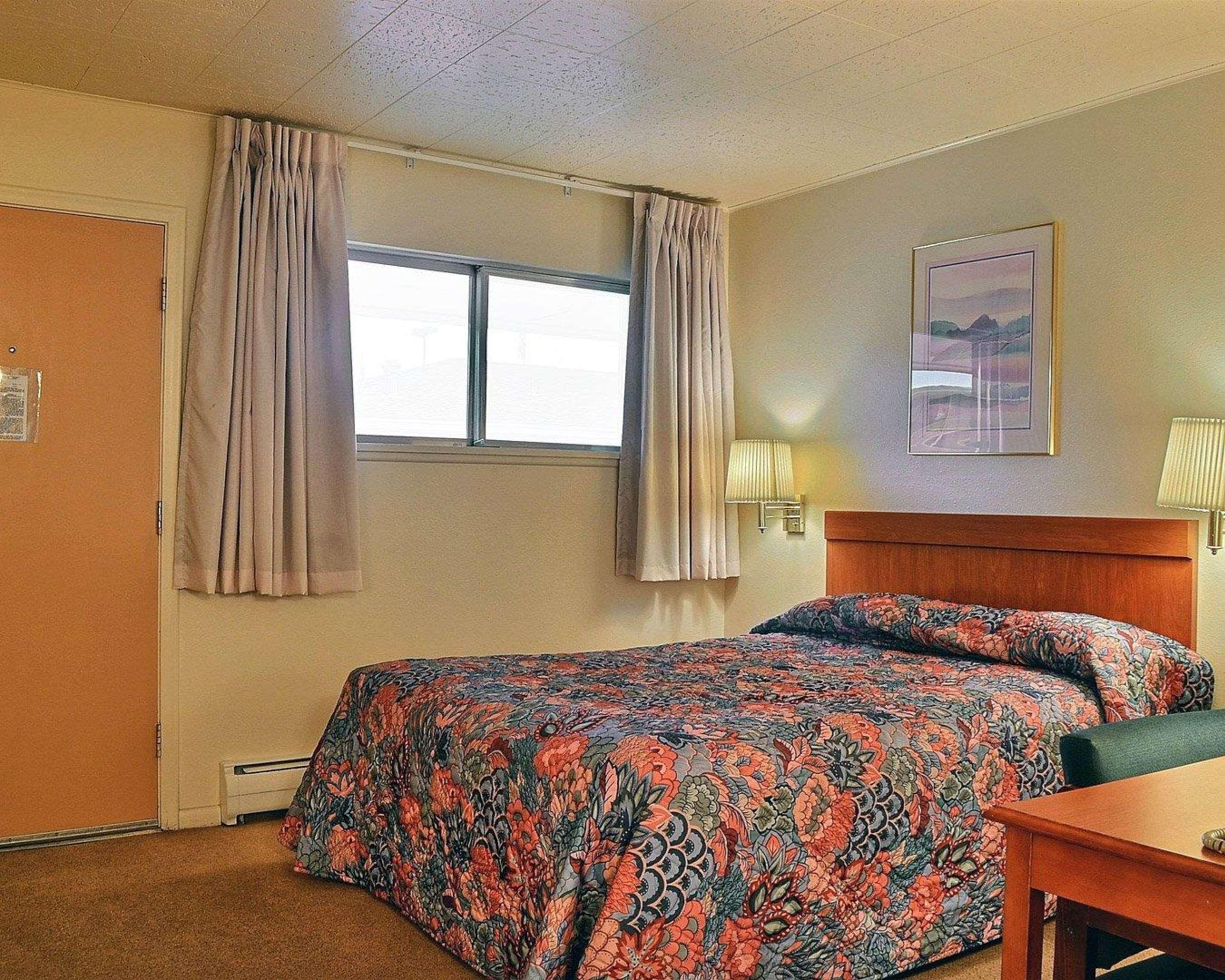 Skyline Motor Inn Cody Dış mekan fotoğraf