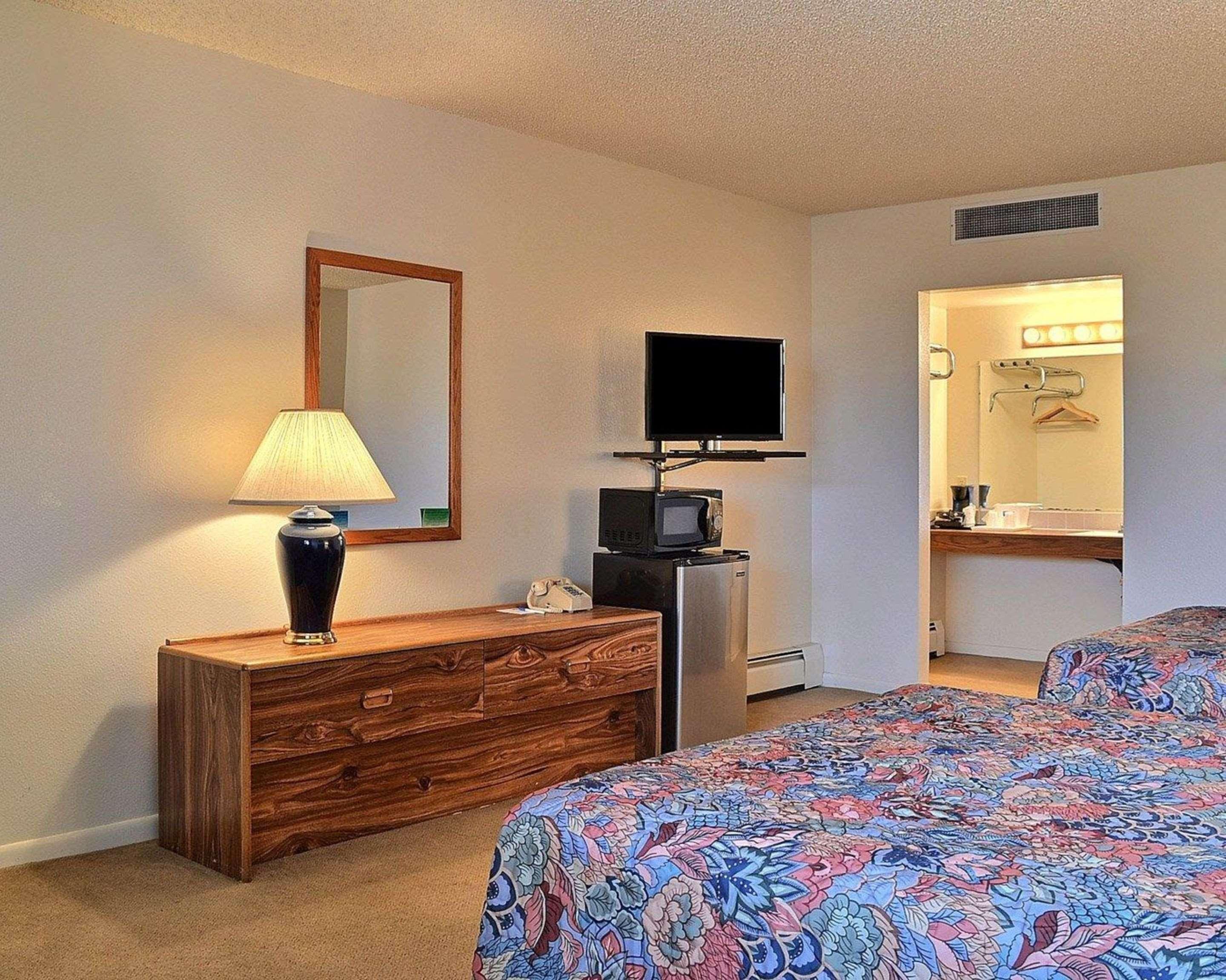 Skyline Motor Inn Cody Dış mekan fotoğraf